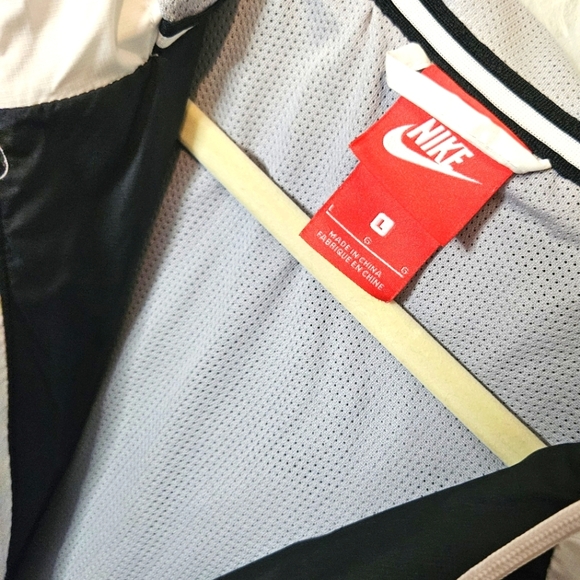 Nike Colorblock Athletic Jacket - Picture 3 of 6